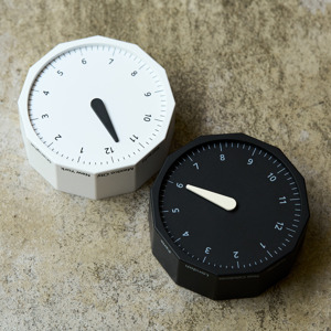 世界・表層・時間 世界12都市の時刻が瞬時に分かる「World Clock」| MASAFUMI