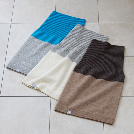 カシミヤ、巻かずにスポン！｜《バイカラー》なめらか極細毛、すっきり軽い着け心地の「カシミヤネックウォーマー」｜el alto