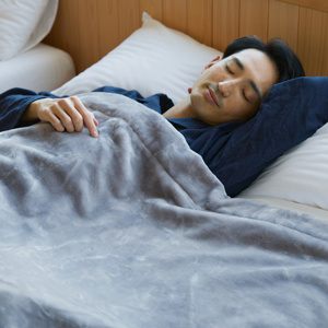 とろける毛布で、しあわせホットサンド 暖かさは当り前、軽さと格別の