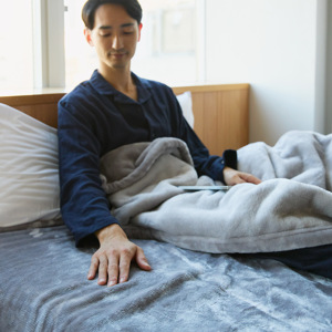 CALDO NIDO グレー ストライプ 毛布と敷き毛布 吸湿発熱 敷き毛布