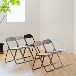 【20,900円→18,900円】《PIPE CHAIR》美しく並べて、美しく収納する、古くて新しい「パイプ椅子」|1518