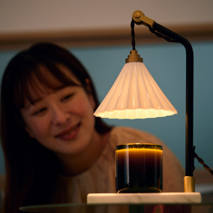 淹れたての香り、灯しましょう ランプシェードは、あのコーヒー