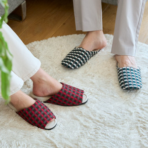 《幾何学柄／前あきスリッパ》しっかりホールド、素足サラサラの「播州織スリッパ」｜LOOM&SPOOL