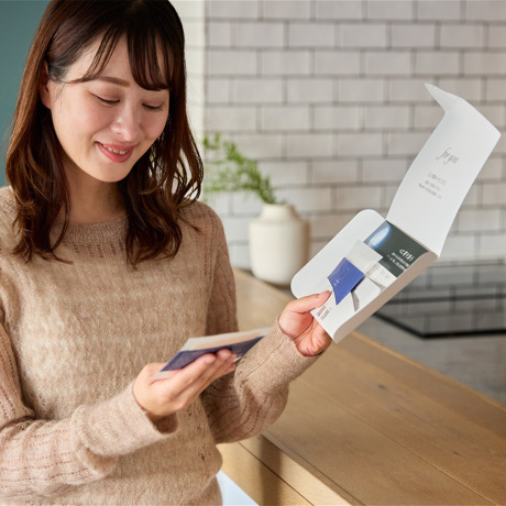 “香り”で全身丸洗いしたら、「ひらめいた！」｜《レターギフトセット（シャンプー＋バスソルト）》グリーンや果実の“自然の香り”でリフレッシュ！髪・顔・体がしっとり潤う「全身シャンプー＆バスソルトセット」｜JamLabel MANGETSU・SINGETSU