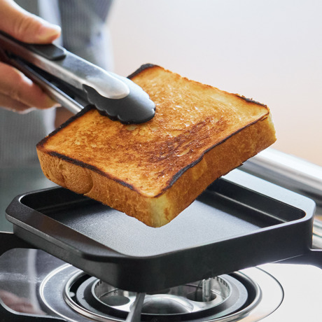 理想のトースト・焼き魚、わが家でできた！｜《スミ トースター》外サクッ、中ふわっと焼きあがる、炭プレートのトースター｜Sumi