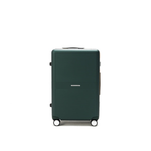 FLAME／Mサイズ 63L（4〜6泊）》“気の利く”設計、手を添えるだけで
