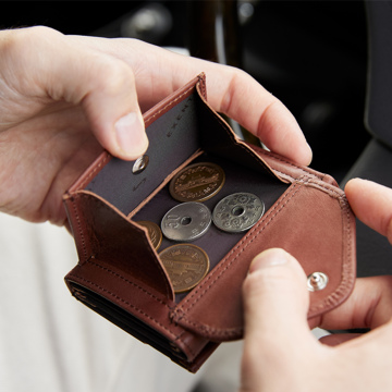 これ、名刺入れかと思った！｜《スキミング防止機能付》１軍カードに直アクセス、コイン・お札も入る「コンパクト財布」｜EXENTRI