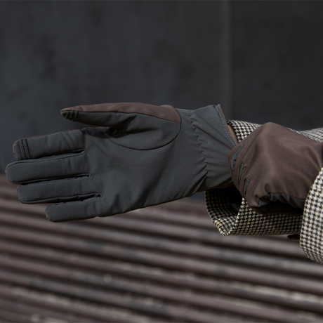 来たぞ！“手袋のまち”から、技ありグローブ｜《classic tech》東かがわ発！スマホも使える、タフでホットな機能派グローブ｜tet.