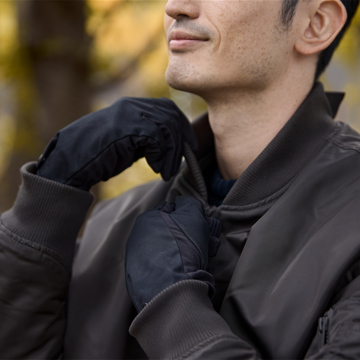 来たぞ！“手袋のまち”から、技ありグローブ｜《classic tech》東かがわ発！スマホも使える、タフでホットな機能派グローブ｜tet.