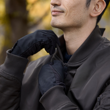 来たぞ！“手袋のまち”から、技ありグローブ｜《classic tech》東かがわ発！スマホも使える、タフでホットな機能派グローブ｜tet.