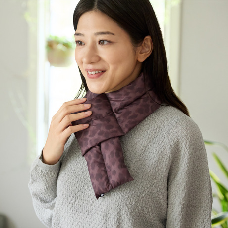 BLACK FRIDAY  2025｜【4,290円→2,980円】軽い・かさばらない・洗える、「ダウン入りネックウォーマー」｜LinkDown