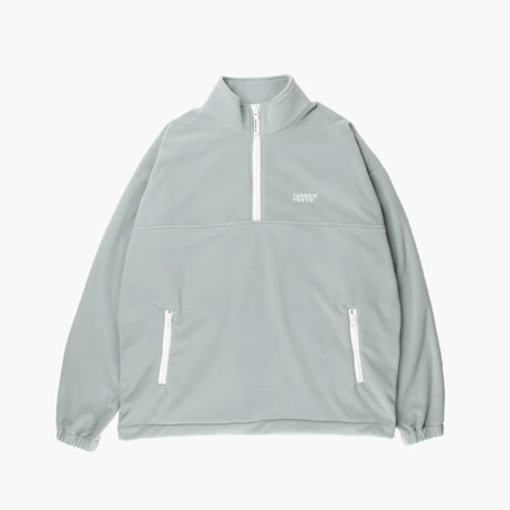 BLACK FRIDAY  2025｜【16,500円→12,980円】ユニセックスで着られる、ハーフジップの「フリースジャケット」｜TARROW×SOCIAL APARTMENT