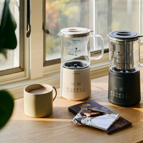 朝１杯の、“飲むハイカカオ”習慣｜毎日のポリフェノールを、なめらかリッチなドリンクで「Hot Choco＆Milk Foamer」｜récolte