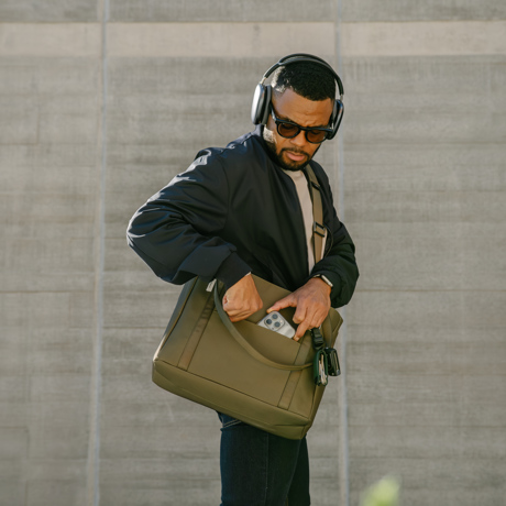 “TECHトート“とスマート通勤｜《オプション／バッグストラップ》　Orbitkeyトートバッグ専用ストラップ｜Orbitkey