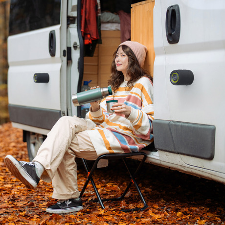 湯気と音楽で、思考ノイズOFF｜マグネット式 防水IPX6 立体サウンドのBluetooth デュアル スピーカー｜MaGdget Dual Speaker