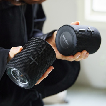 湯気と音楽で、思考ノイズOFF｜マグネット式 防水IPX6 立体サウンドのBluetooth デュアル スピーカー｜MaGdget Dual Speaker