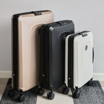 旅のあとも美しい｜《機内持ち込み対応／38L》収納時には、約1／2にスリム化できる、オランダ発のスーツケース「foldaway」｜senz°