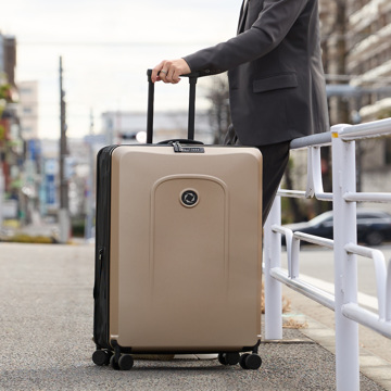 旅のあとも美しい｜《95L》収納時には、約1／2にスリム化できる、オランダ発のスーツケース「foldaway」｜senz°