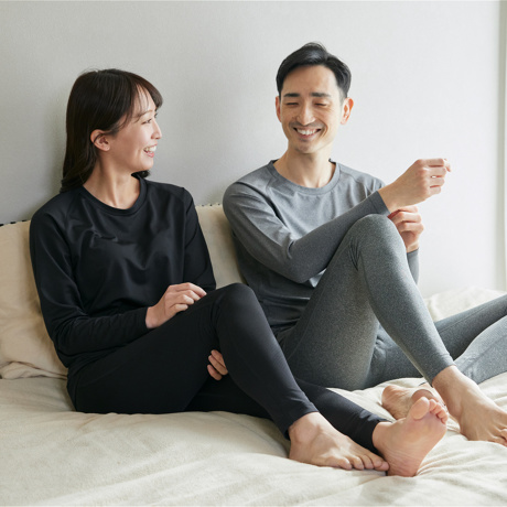 “着るテラヘルツ鉱石”で、血行促進！｜《一般医療機器  血行促進・疲労回復ウエア》テラヘルツ鉱石粉末を特殊プリントした「FLOW WEAR」｜遠赤技研