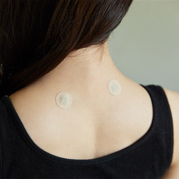 “着るテラヘルツ鉱石”で、血行促進！｜《一般医療機器  血行促進 指圧粒 シール４シート付》貼るだけでコリをほぐす「Tera Heal」｜遠赤技研