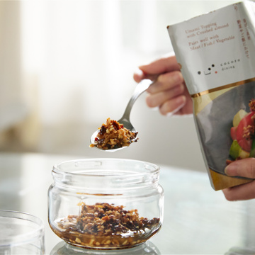 アーモンドひとさじの衝撃｜《ベーシック／270gパウチタイプ》たっぷり大容量！ サクサクのアーモンド粒と風味豊かなもろみ入りしょうゆが、料理をグンとおいしくする「食べる調味料」｜サクサクしょうゆアーモンド