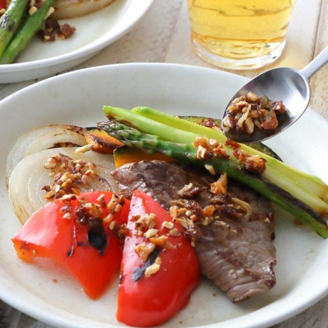 アーモンドひとさじの衝撃｜《ベーシック／270gパウチタイプ》たっぷり大容量！ サクサクのアーモンド粒と風味豊かなもろみ入りしょうゆが、料理をグンとおいしくする「食べる調味料」｜サクサクしょうゆアーモンド