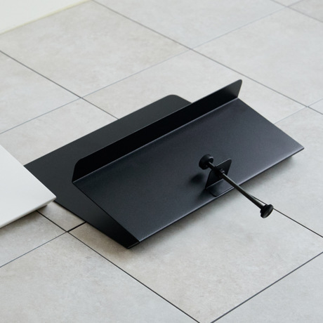 デスクの余白は、創造性の伸びしろ｜スペースと思考を拡張する、デスクポケット「SPACE CREATOR」｜STUDIO PINEAPPLE