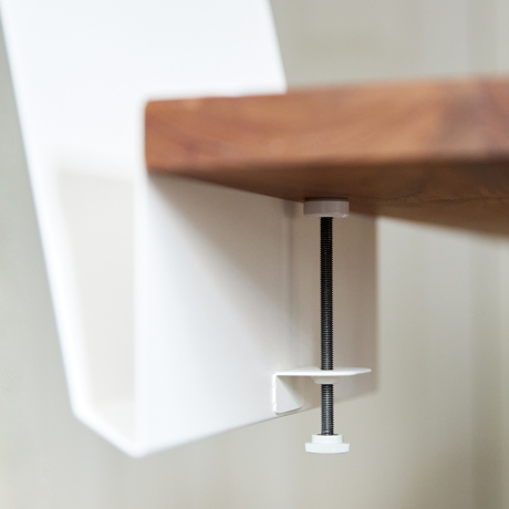 デスクの余白は、創造性の伸びしろ｜スペースと思考を拡張する、デスクポケット「SPACE CREATOR」｜STUDIO PINEAPPLE