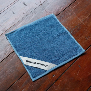 MONOCO OUTLET｜【1800円→1440円】桐生シルク20％ ハンドタオル｜WITH OR WITHOUT｜New Blue