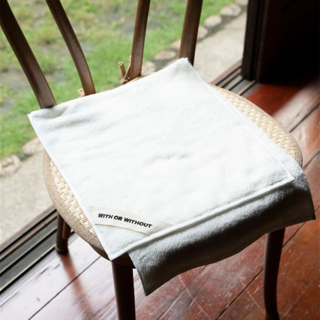 MONOCO OUTLET｜【3300円→2640円】桐生シルク20％ フェイスタオル｜WITH OR WITHOUT