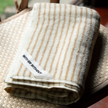 MONOCO OUTLET｜【5500円→4400円】桐生シルク10％ バスタオル｜WITH OR WITHOUT｜Ivorystripe