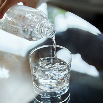 “体内クリーン”は、水選びから｜《 500ml x 24本》油を溶かす力、水道水の1.73倍！富士山麓地下水を非加熱・無菌・常温充填した「ファストプロウォーター グランプロ」｜エステ プロラボ