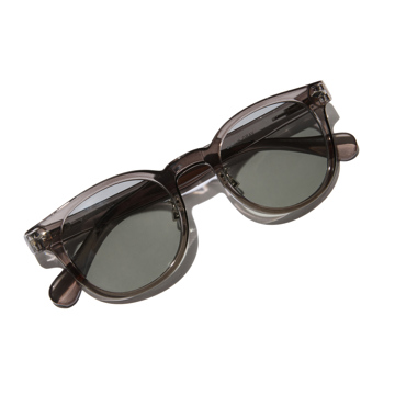 ギラつき OFF、景色 ON！｜偏光・調光・UV99.9％カットの「おしゃれグラス」｜東海光学｜クリアグレー×グレー