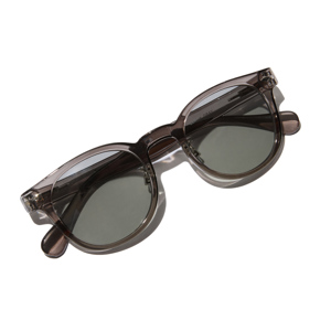 偏光・調光・UV99.9％カットの「おしゃれグラス」｜東海光学