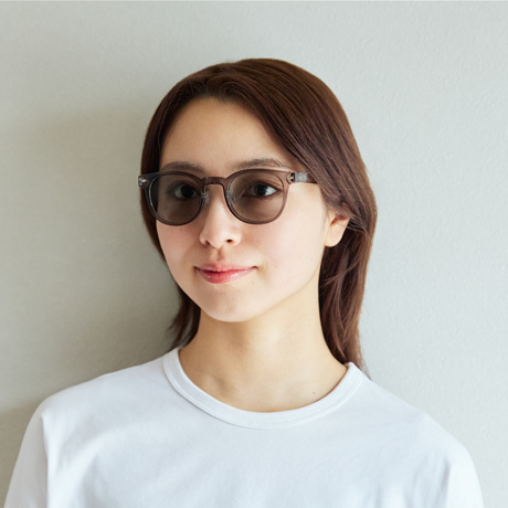 ギラつき OFF、景色 ON！｜偏光・調光・UV99.9％カットの「おしゃれグラス」｜東海光学