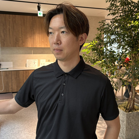 猛暑？酷暑？ クールにいこう｜《ポロシャツ》和紙×ポリの快適設計で、湿気を吸って逃す、「和紙糸メディアポロシャツ」｜K-3B