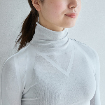 着心地のいい“日焼け止め”｜《ハイネックインナー／男女兼用》 UVカット98％、縫い目なしで動きやすい「サラリフィット」｜Salari