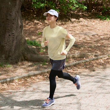 着心地のいい“日焼け止め”｜《Tシャツ＋アームカバー》UPF50+、縫い目なしで動きやすい「サラリ T」｜Salari