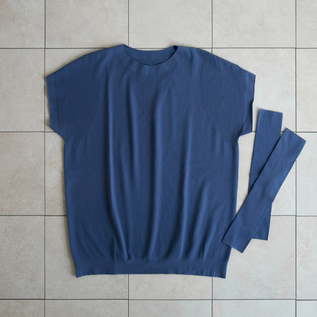 着心地のいい“日焼け止め”｜《Tシャツ＋アームカバー》UPF50+、縫い目なしで動きやすい「サラリ T」｜Salari