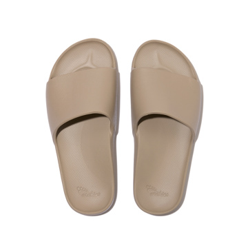 スニーカー感覚！ “健幸ビーサン”｜《スライドタイプ》理学療法士が開発、世界600万人の足を支える「アーチサポートサンダル」｜Archies｜トープ／23cm