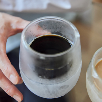 コーヒー偏愛は、“苦手”から始まった。｜《凍るグラス》 氷いらずで冷たさをキープする「アイスクイックグラス」｜Espresso Tokyo×豆善