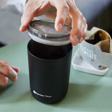 コーヒー偏愛は、“苦手”から始まった。｜《保冷保温 セラミックコーティング・タンブラー》 真空二重構造、コーヒーの味を変えない「セラコート タンブラー」｜Espresso Tokyo×豆善