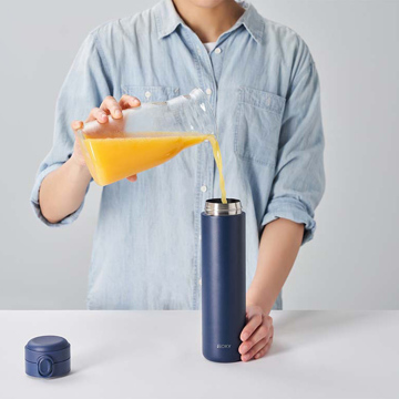 その味変、水筒のせいかも？！｜《ワンプッシュ／600ml》 スポドリOK、金属臭・ニオイ移りなし、チタンセラミックコーティング・ボトル｜WOKY