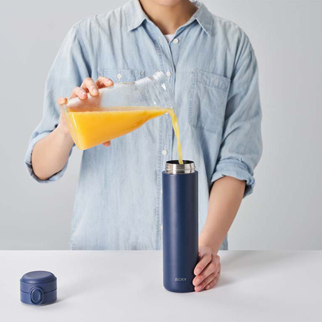 その味変、水筒のせいかも？！｜《ワンプッシュ／600ml》 スポドリOK、金属臭・ニオイ移りなし、チタンセラミックコーティング・ボトル｜WOKY