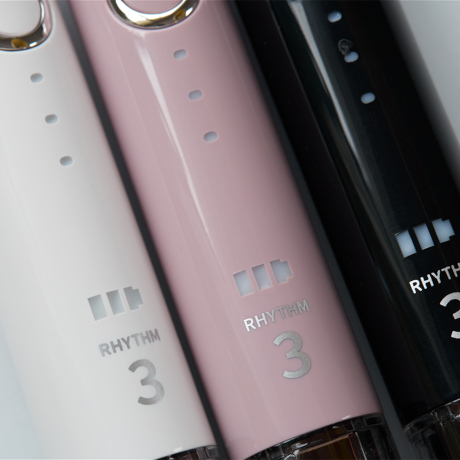 ツルツルの歯は、“光”でつくる｜《電動磨き用・充電式／ソラデーリズム3》光触媒の効果で、歯磨き粉なしでも歯垢がとれる「電動歯ブラシ」｜SOLADEY