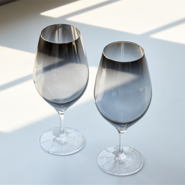 いつものお酒に、惚れ直す｜《ワイングラス／1個》チタンの光彩と結霜模様の造形美がコラボする「月雫」｜PROGRESS×結霜月華