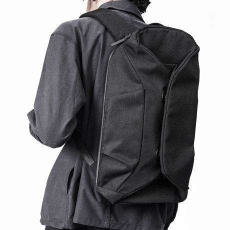 MONOCO OUTLET｜【22,000円→15400円】カリフォルニア発　折り紙モチーフの「バックパック」｜Orphosis