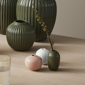 MONOCO OUTLET｜【12,100円→8,470円】デンマーク発、置くだけで絵になる「ミニフラワーベース3個セット」｜Kähler