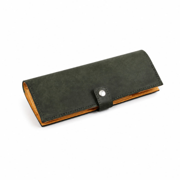 MONOCO OUTLET｜【25,850円→18,095円】お札よりスリム、持ちやすさを追求した長財布｜LEAFLIC SLIM｜オリーブ