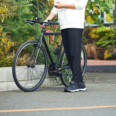 サステナブルなスニーカーは、リサイクルした“海洋ごみ”から|海に棄てられた漁網を高品質な素材へとリサイクル